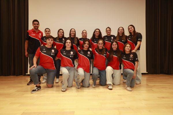 (_G8A3192.JPG) HQR REPORTAXE DO BASICO PRESENTACION DO CW PONTEVEDRA FOTOS DE EQUIPOS E FOTO DE FAMILIA MLote 32.478
club waterpolo pontevedra